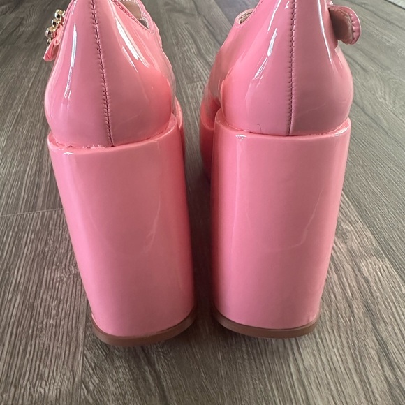NEW Dollskill lemon drop pink platform Mary Jane’s - Picture 4 of 5